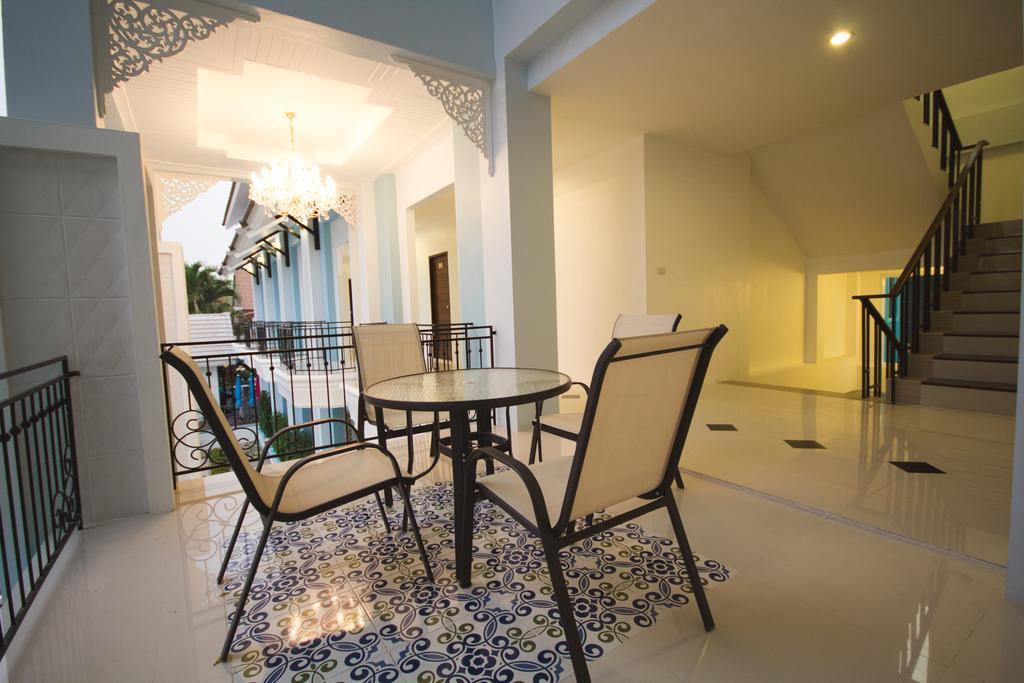 Crystal Nongkhai Hotel Nong Khai Exteriör bild