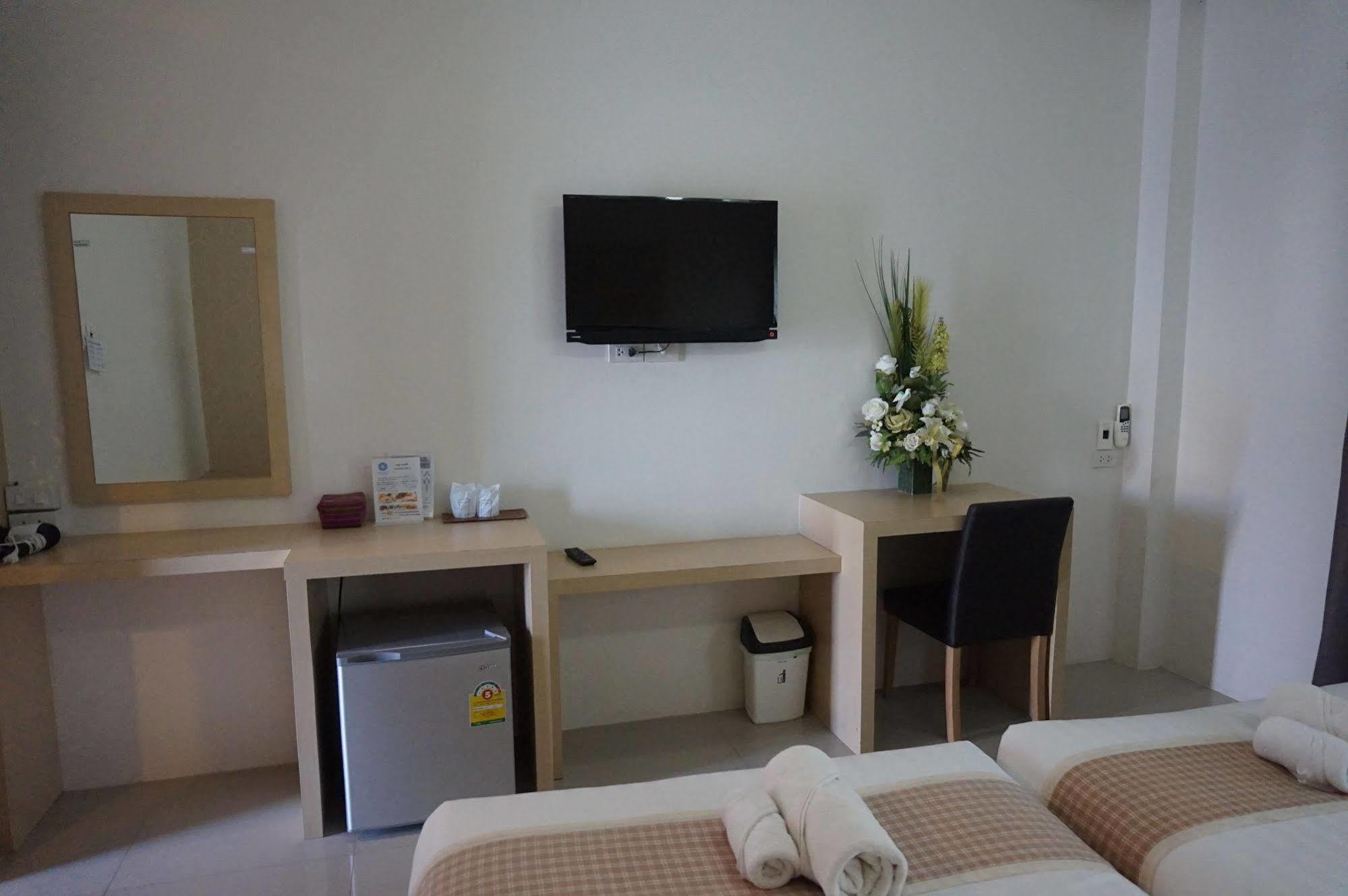 Crystal Nongkhai Hotel Nong Khai Exteriör bild